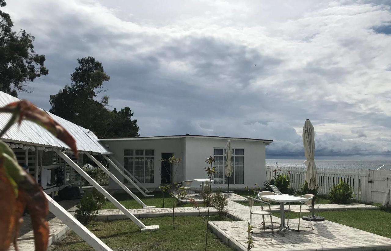 “Black Sea” Cottages Gagra Exterior foto